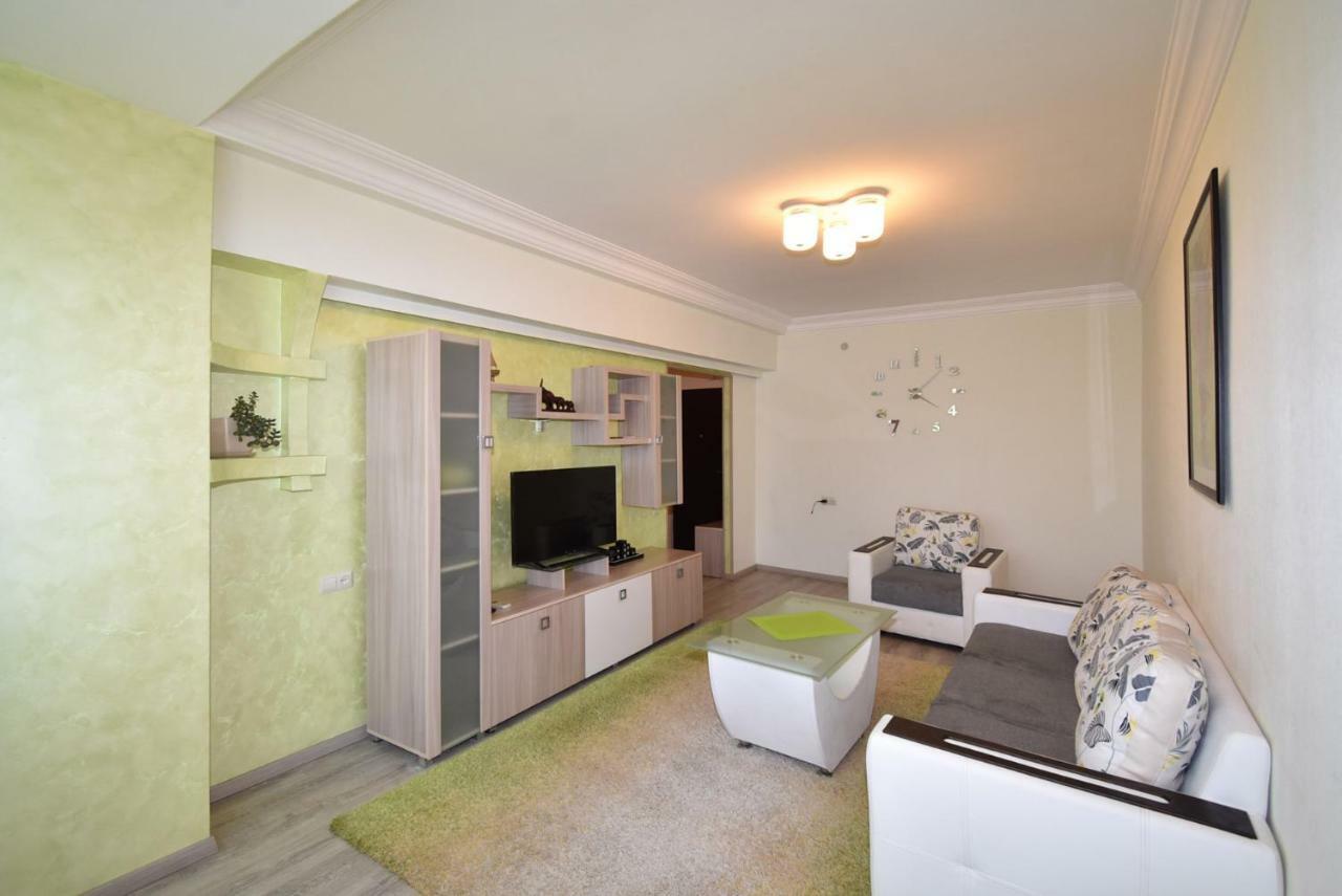 Perfect Apartment In Center Of Yerevan City Eksteriør bilde